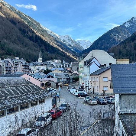 Centre Ville, T2 Avec Terrasse Et Parking Couvert. Cauterets Exterior photo